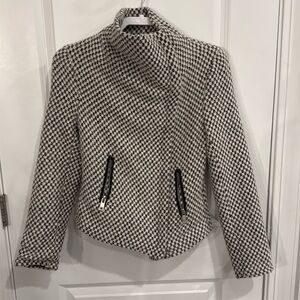 Black and white jacket, medium